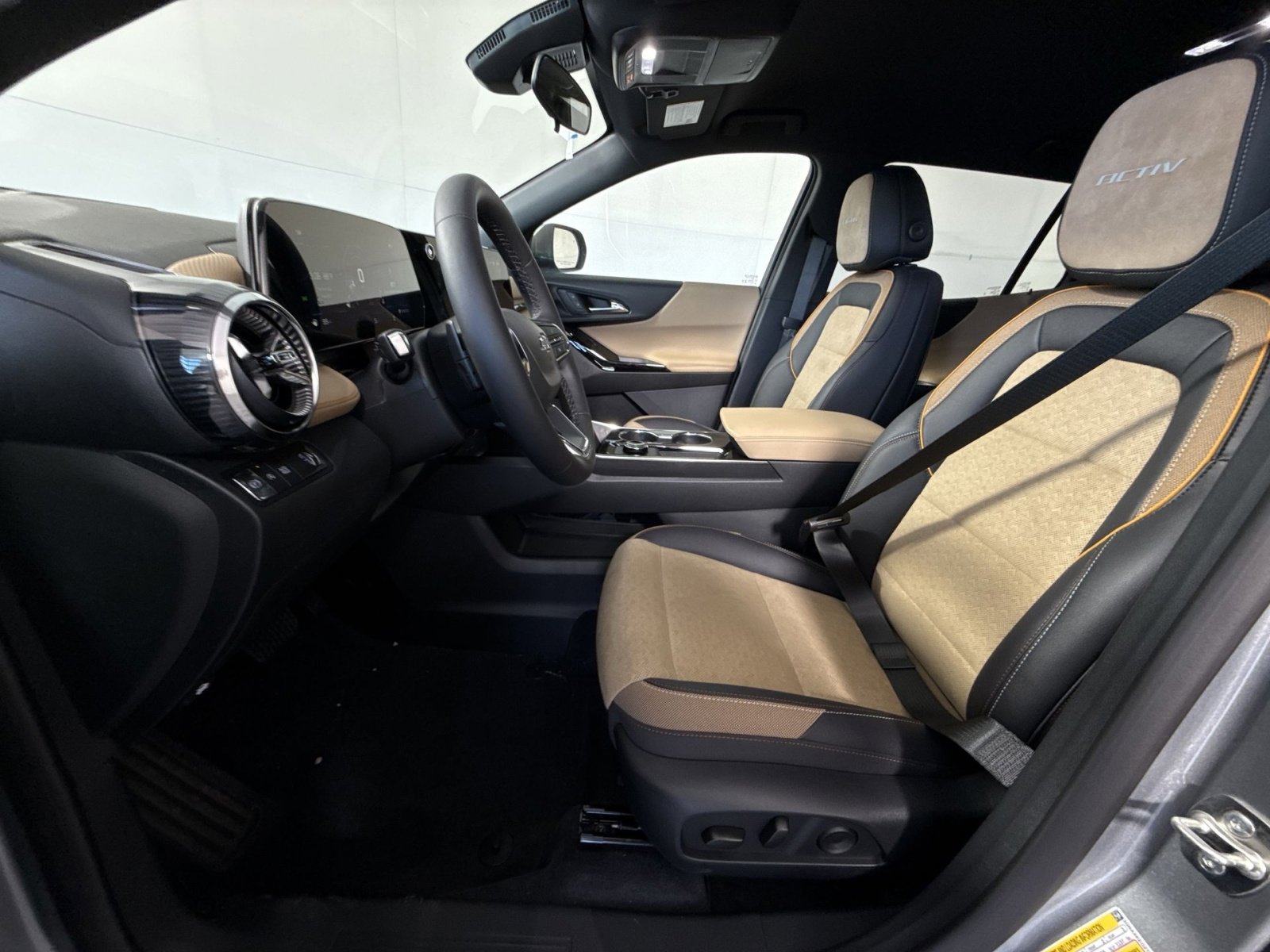 New 2026 Chevrolet Equinox ACTIV FWD image 13