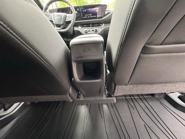 New 2025 Buick Envista Preferred w/ Convenience I Package image 31