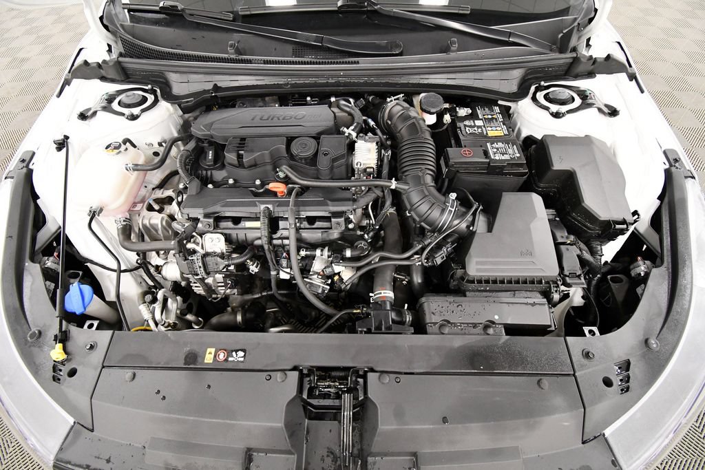Certified 2025 Kia K4 GT-Line Turbo FWD image 12