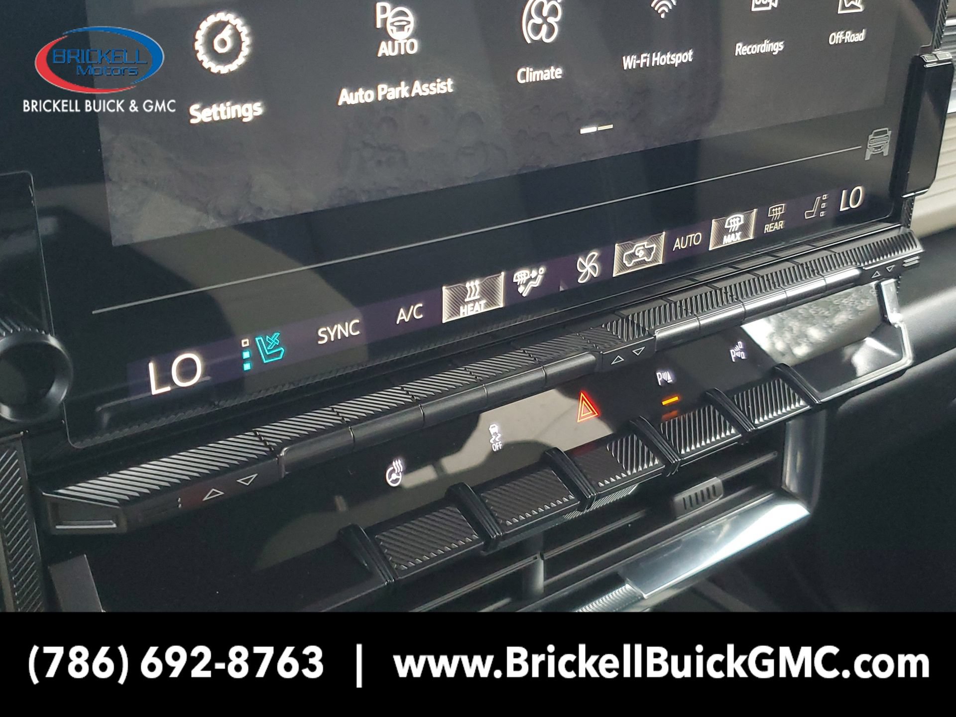 New 2026 GMC Hummer EV SUV AWD/4WD image 30