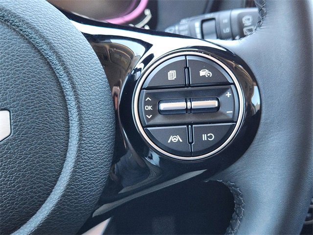 Certified 2025 Kia Soul EX image 30