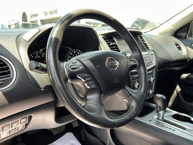 Used 2017 Nissan Pathfinder SL w/ SL Tech Package AWD/4WD image 32