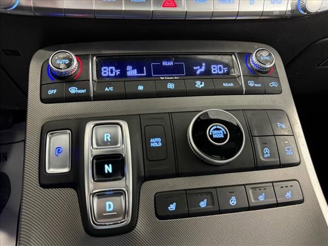 Used 2022 Hyundai Palisade Calligraphy w/ Winter Package image 18