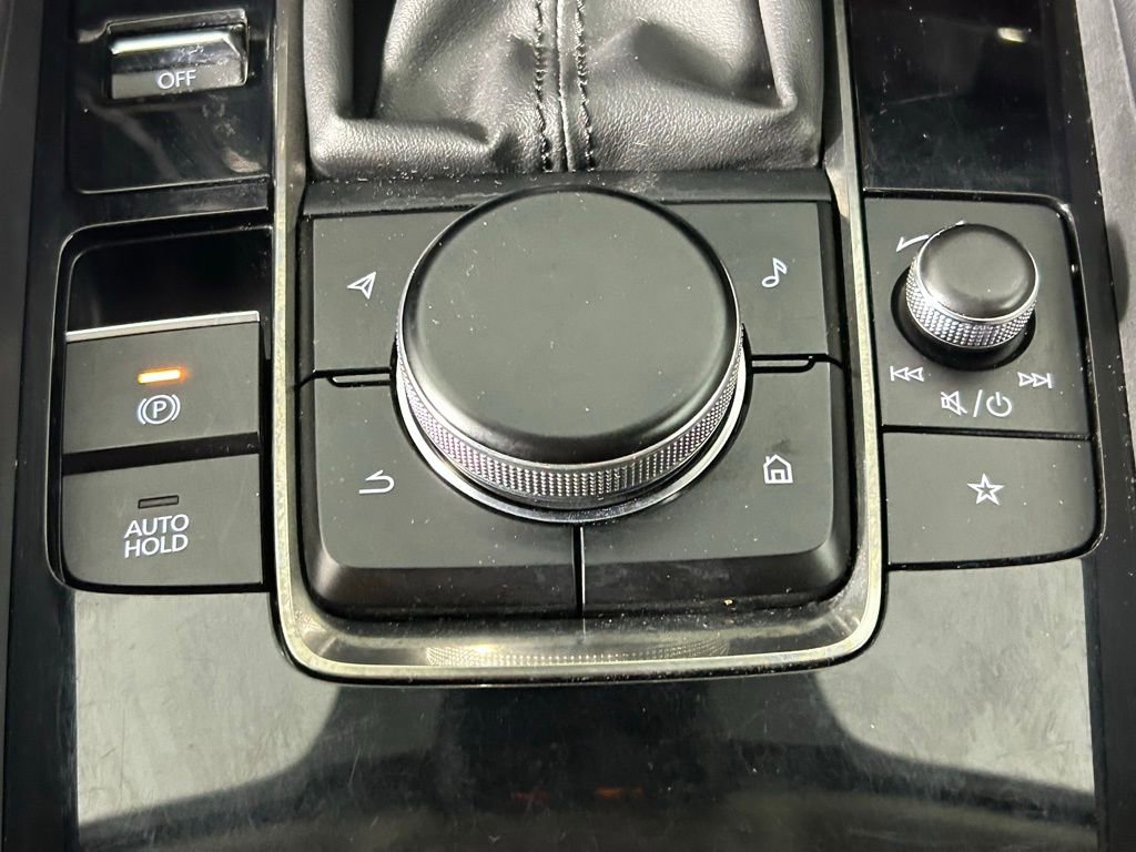 Used 2023 MAZDA MAZDA3 s image 19