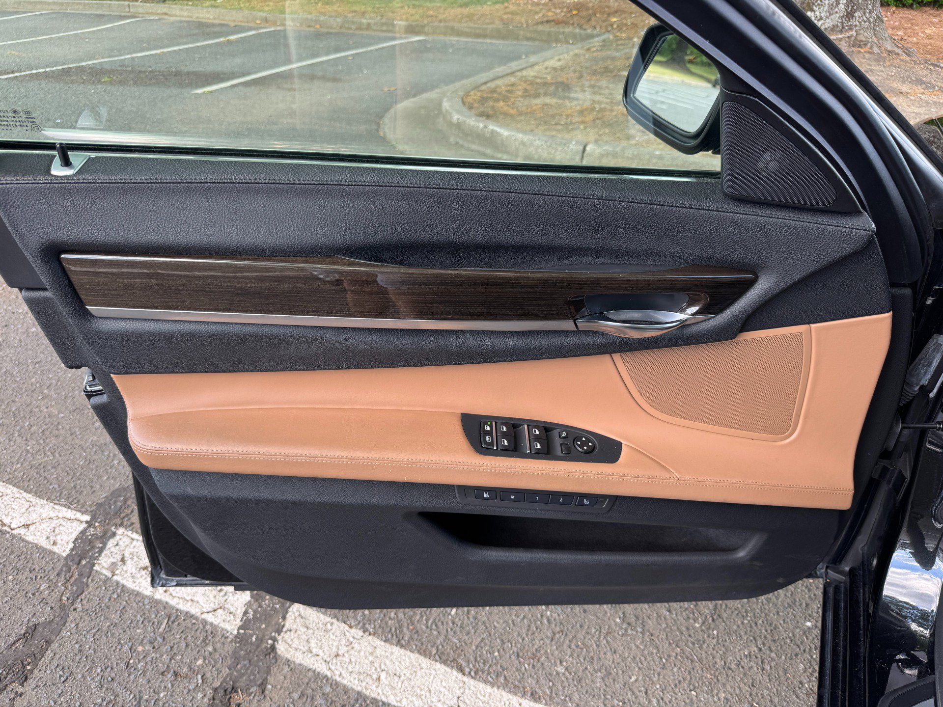 Used 2012 BMW 750Li image 17