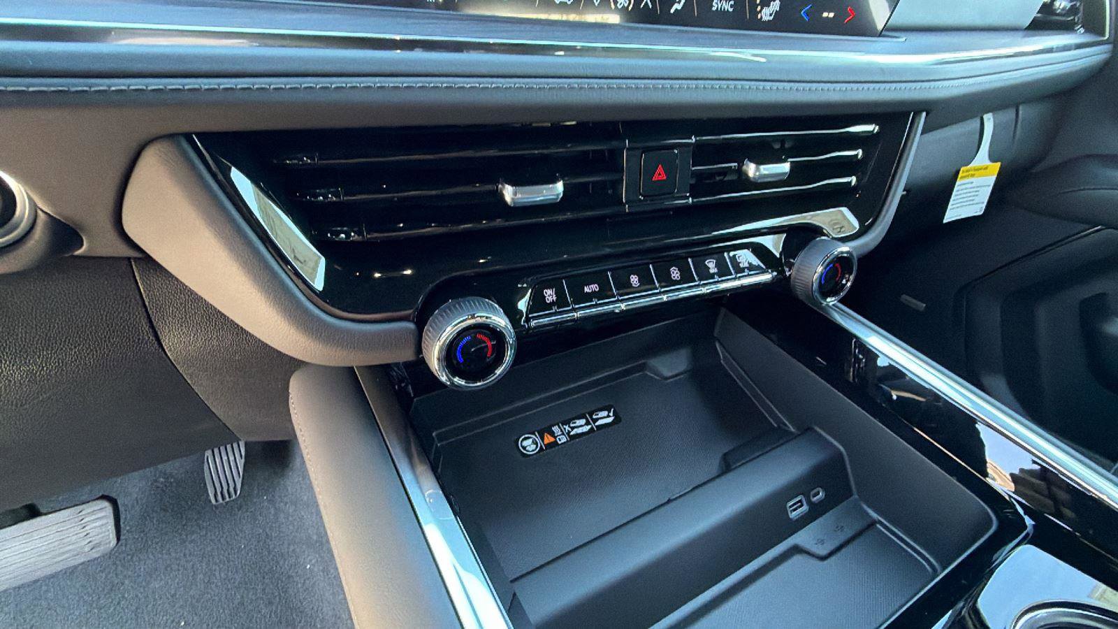 New 2026 Chevrolet Tahoe Z71 w/ Comfort Package AWD/4WD image 25
