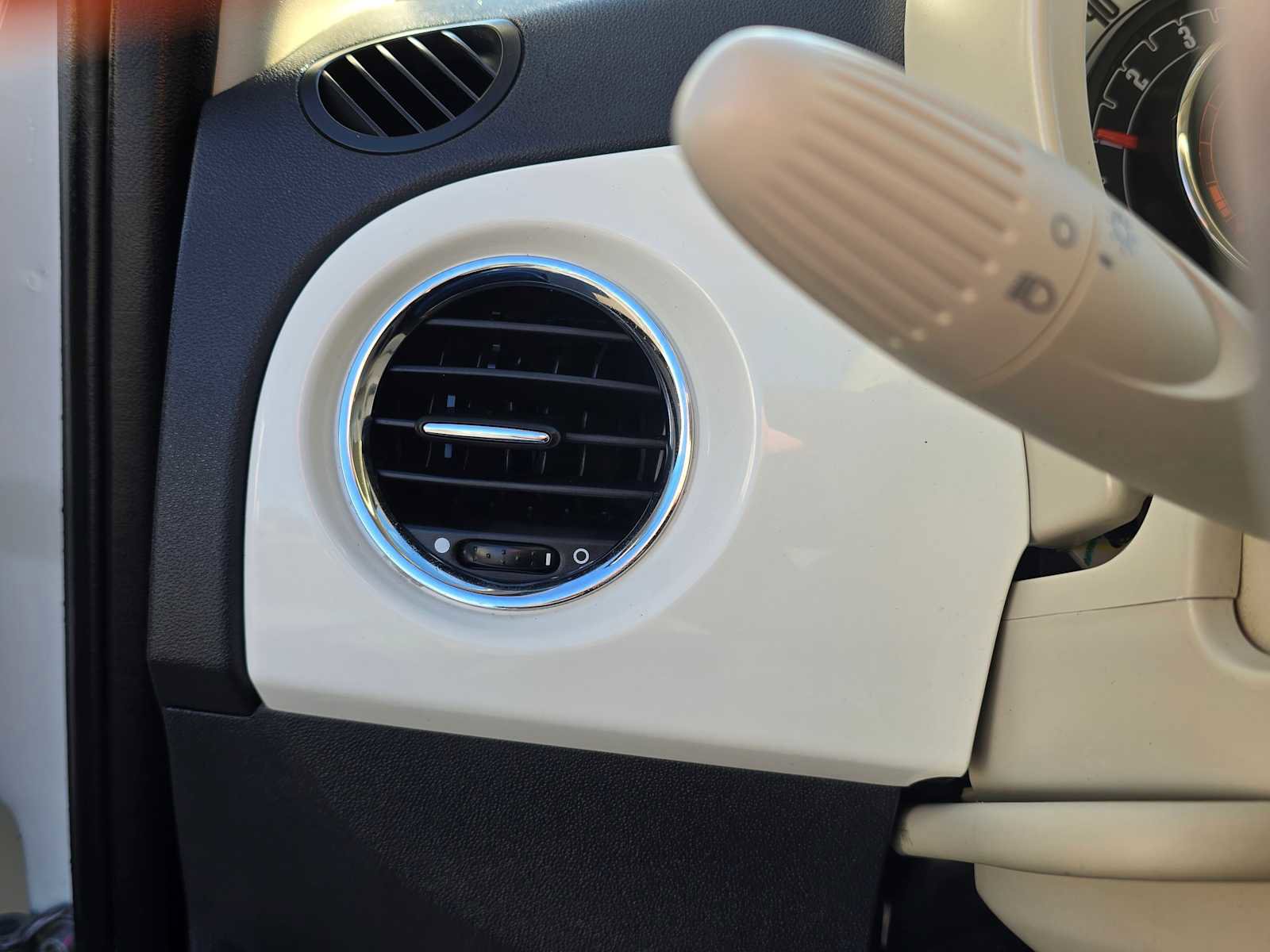 Used 2012 FIAT 500 Pop image 27