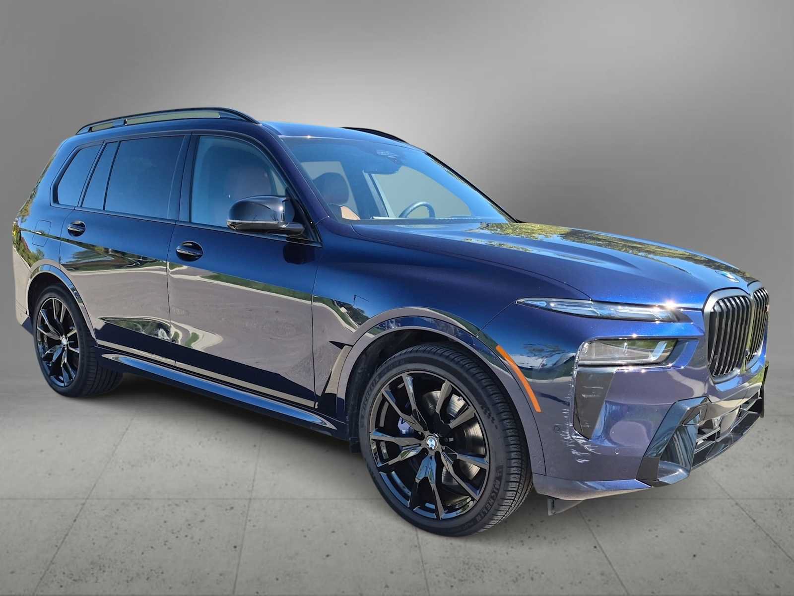 Used 2024 BMW X7 M60i w/ Executive Package AWD/4WD image 2