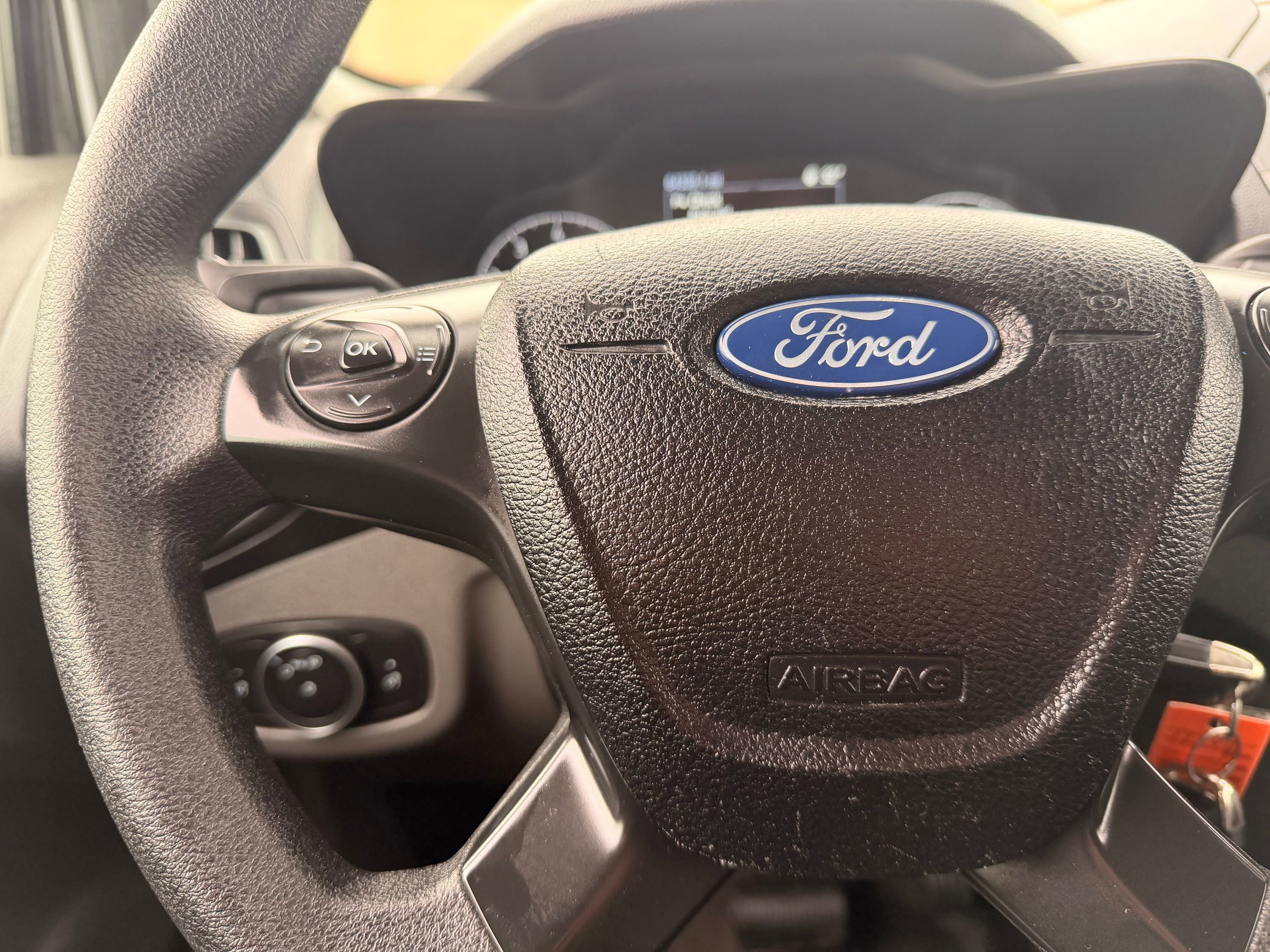 Used 2019 Ford Transit Connect XL image 38