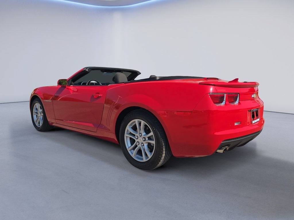 Used 2013 Chevrolet Camaro LT RWD image 3