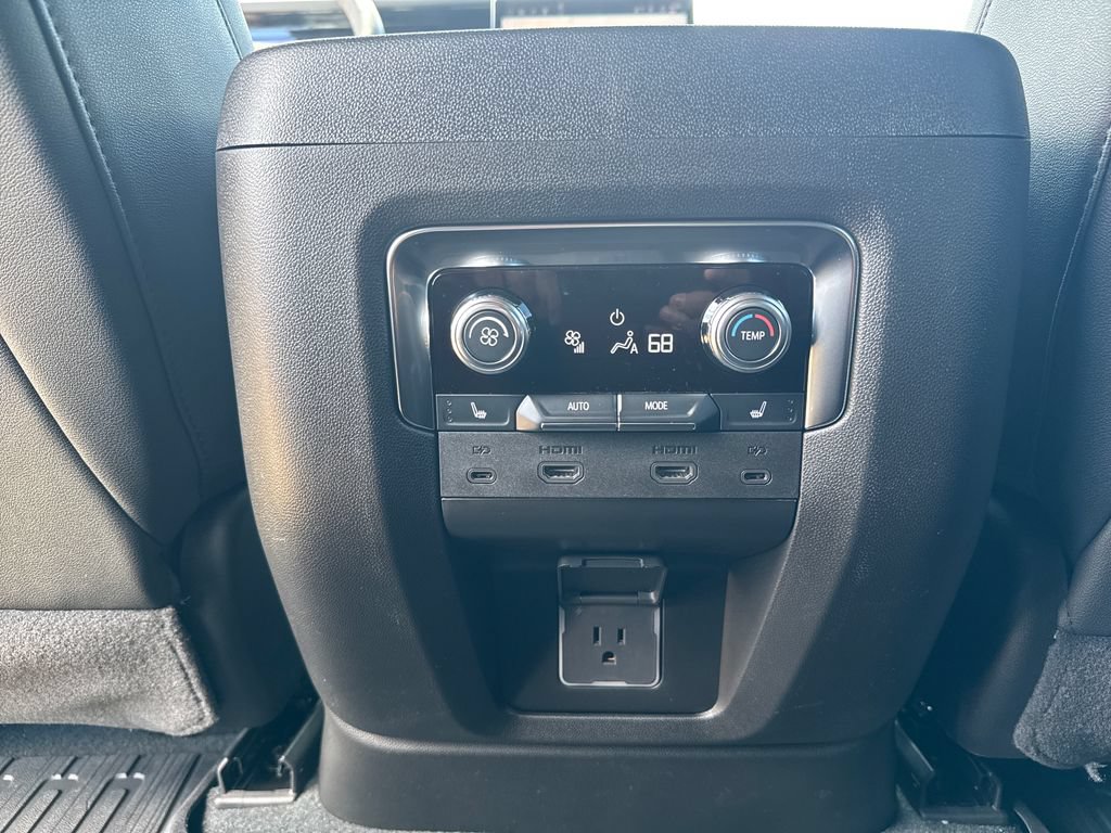 New 2026 GMC Yukon AT4 w/ AT4 Premium Plus Package AWD/4WD image 44