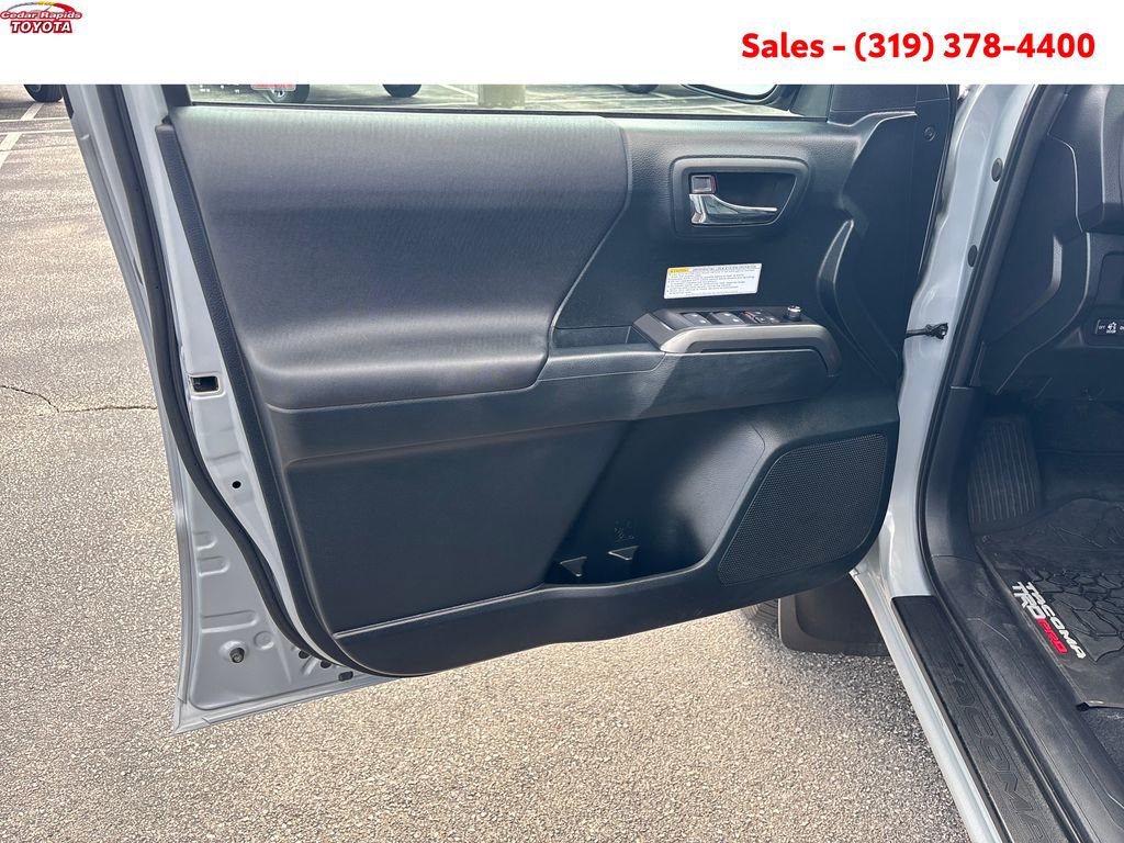Certified 2017 Toyota Tacoma TRD Pro image 13
