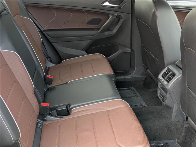 Used 2024 Volkswagen Tiguan SEL R-Line AWD/4WD image 21