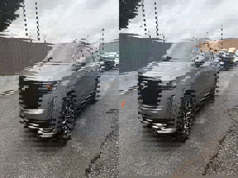 Used 2021 Cadillac Escalade ESV Sport w/ Driver Assist Tech Package image 5