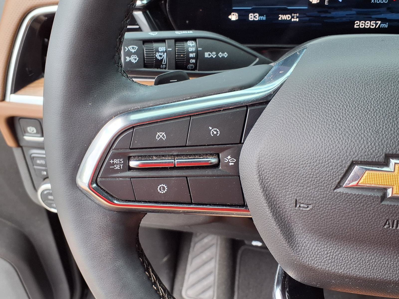 Used 2025 Chevrolet Tahoe High Country AWD/4WD image 28