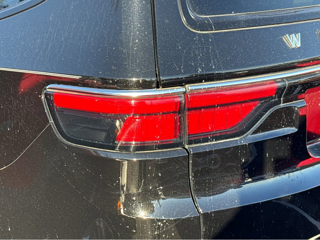 Used 2022 Jeep Wagoneer Series II w/ Premium Group I image 4