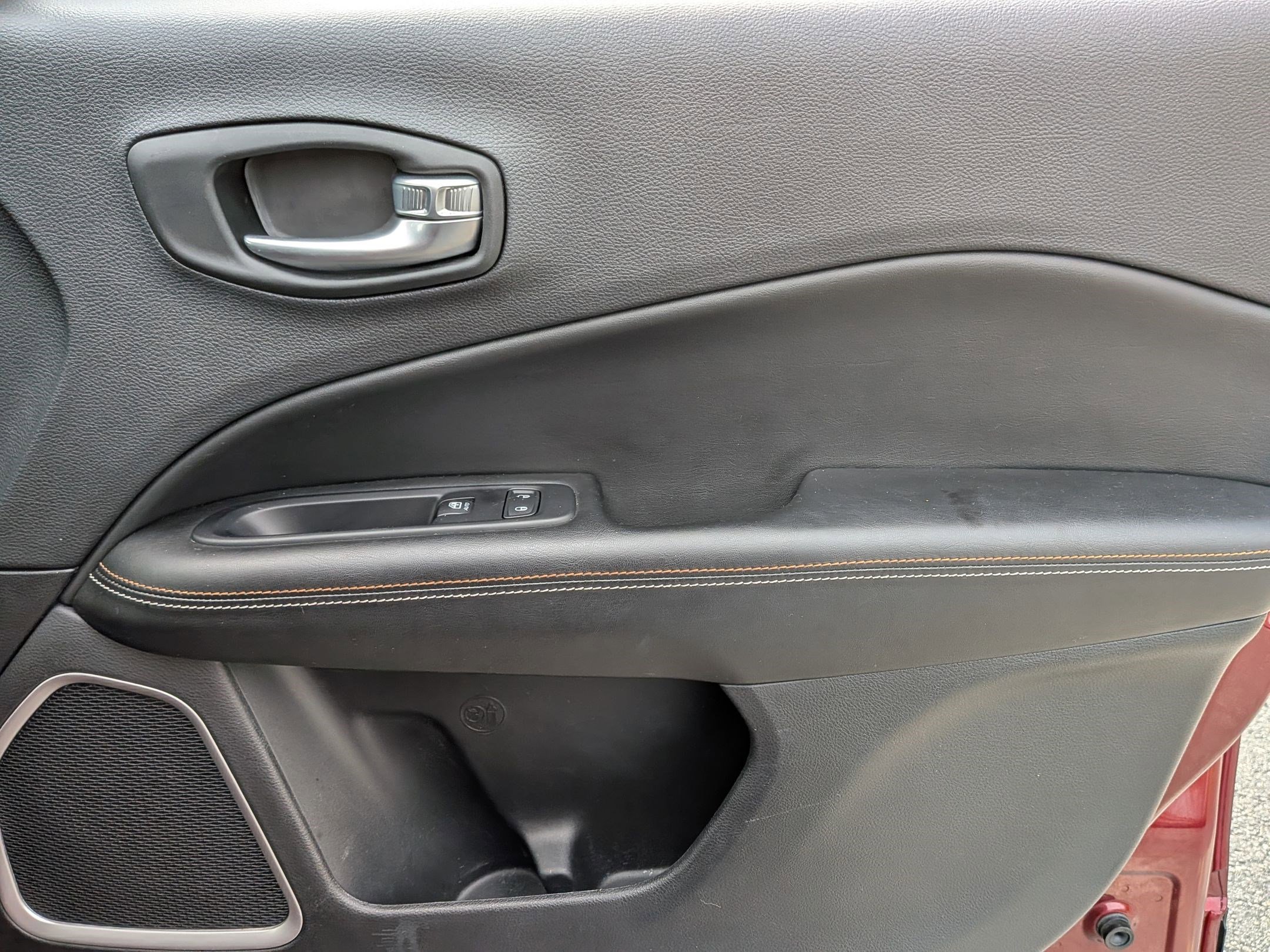 Certified 2021 Jeep Compass Latitude image 37