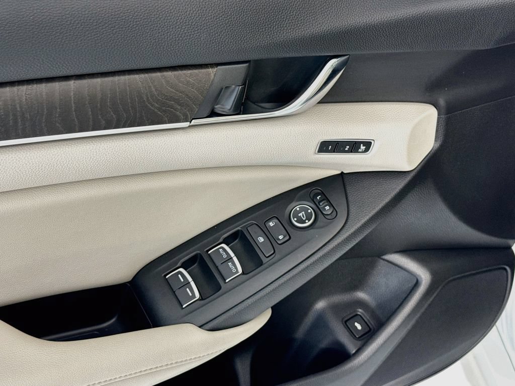 Certified 2021 Honda Accord Touring image 23
