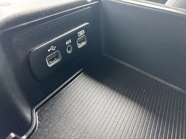 Used 2024 RAM 1500 Classic SLT image 22