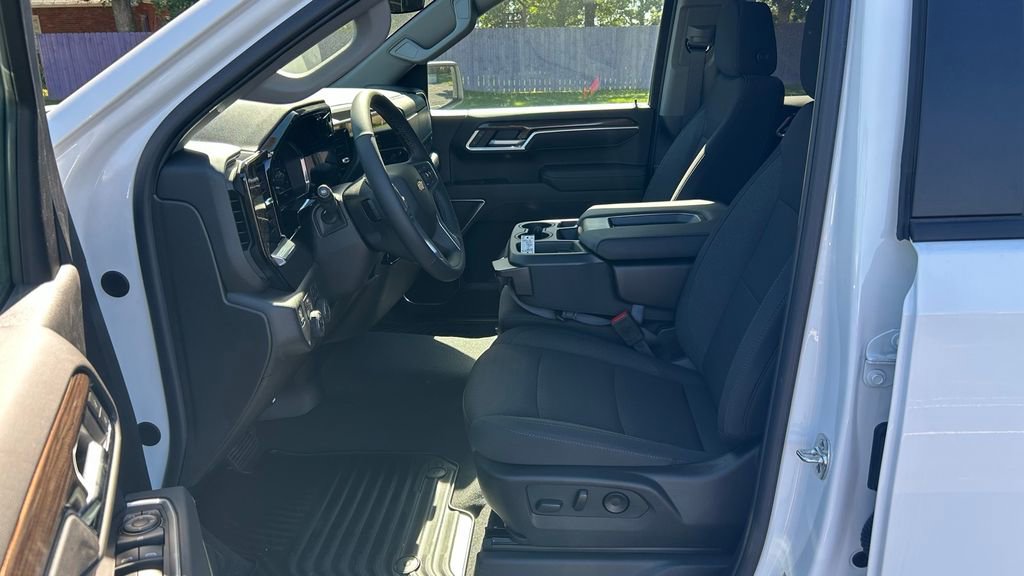 New 2025 Chevrolet Silverado 1500 LT w/ Safety Package image 23