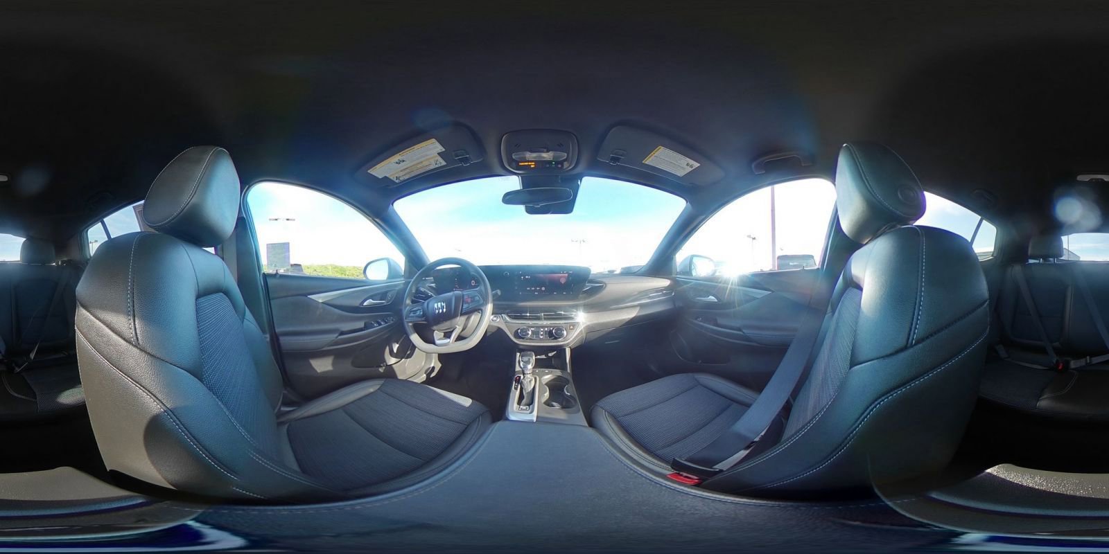 Used 2025 Buick Envista Preferred image 43