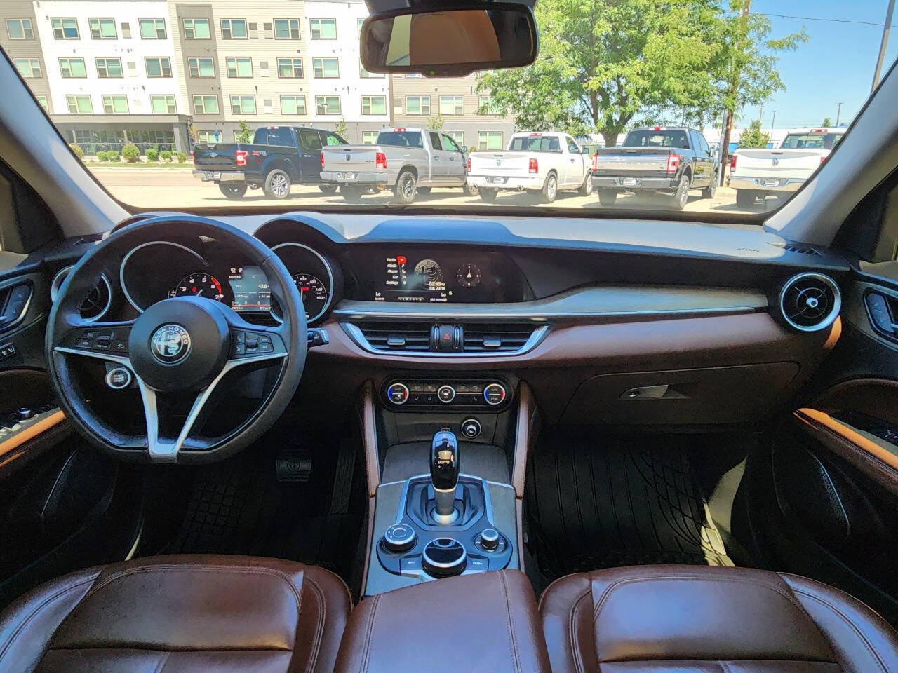 Used 2019 Alfa Romeo Stelvio Ti AWD/4WD image 2