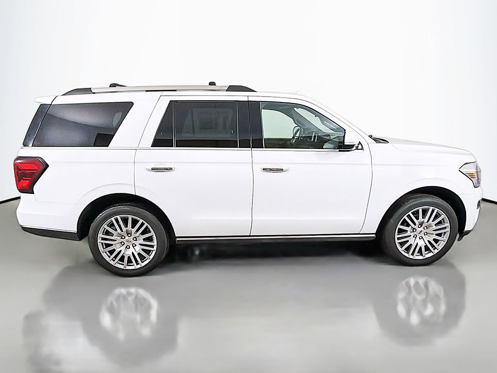 Used 2024 Ford Expedition Limited image 19
