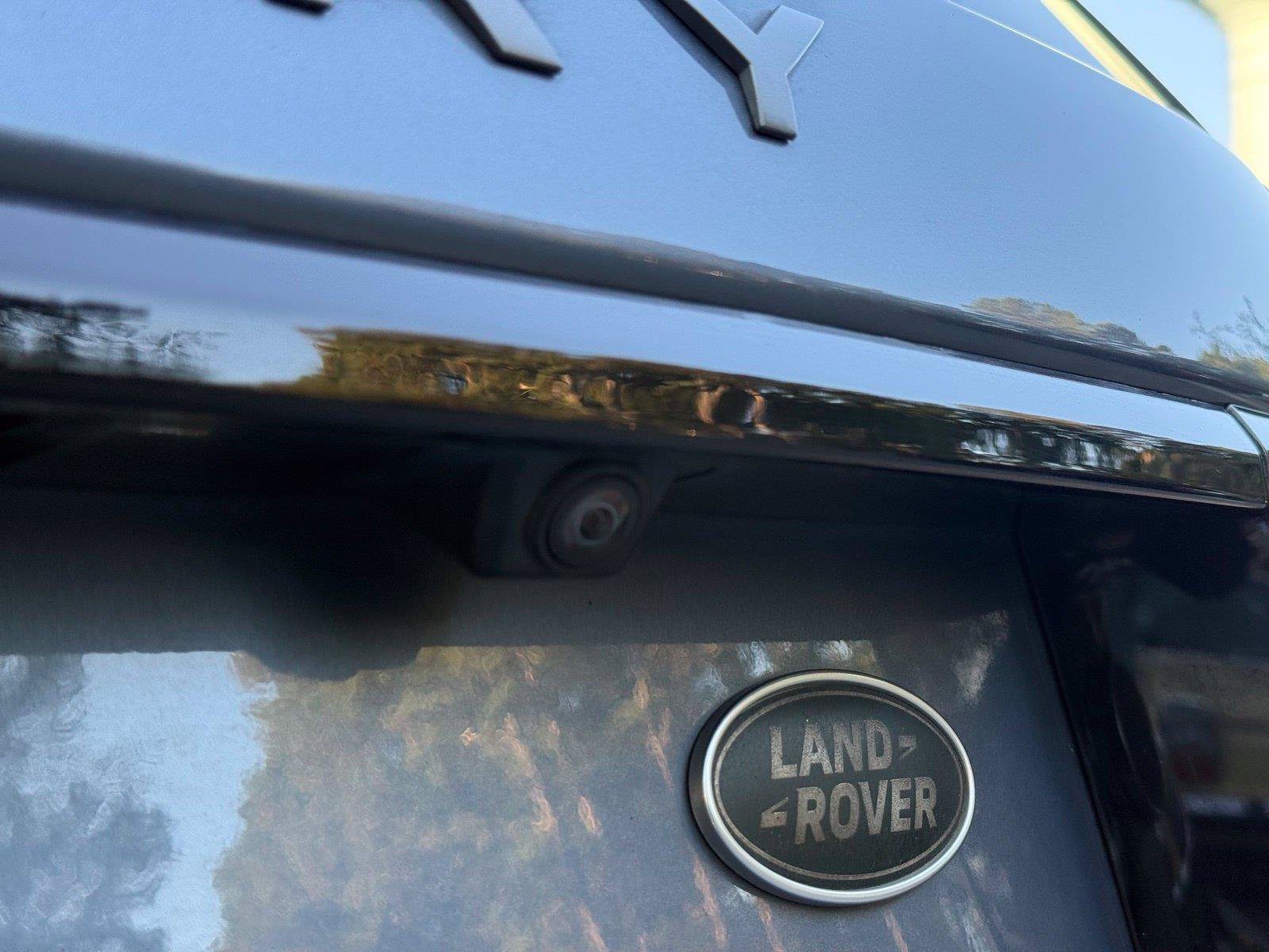 Used 2018 Land Rover Discovery Sport HSE AWD/4WD image 10
