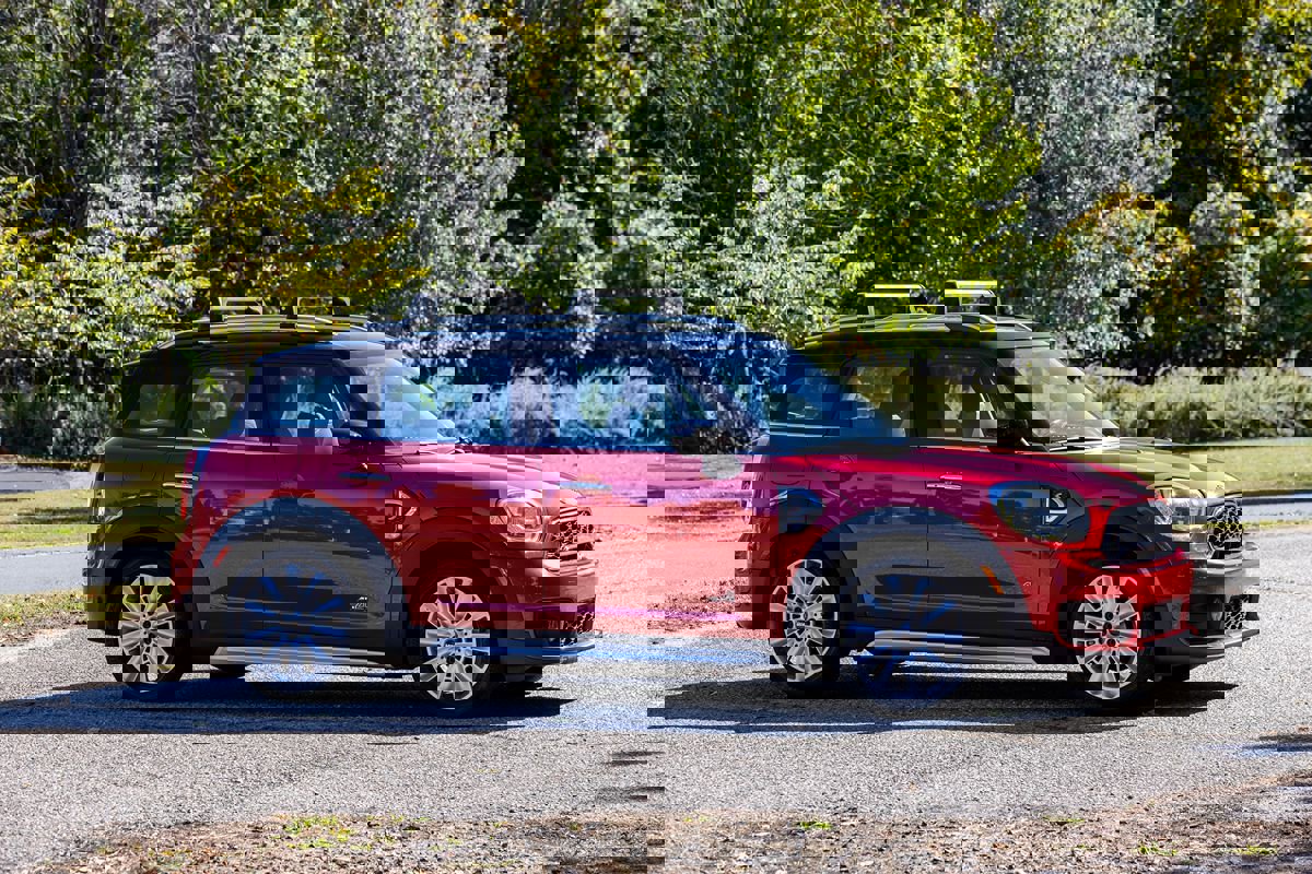 Used 2020 MINI Cooper Countryman S w/ Premium Package image 3