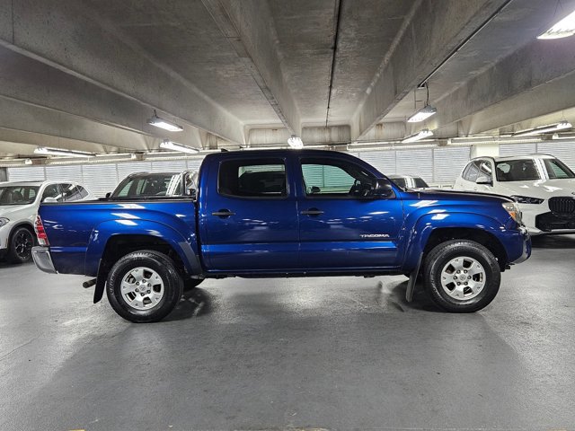 Used 2015 Toyota Tacoma PreRunner w/ SR5 Package RWD image 4