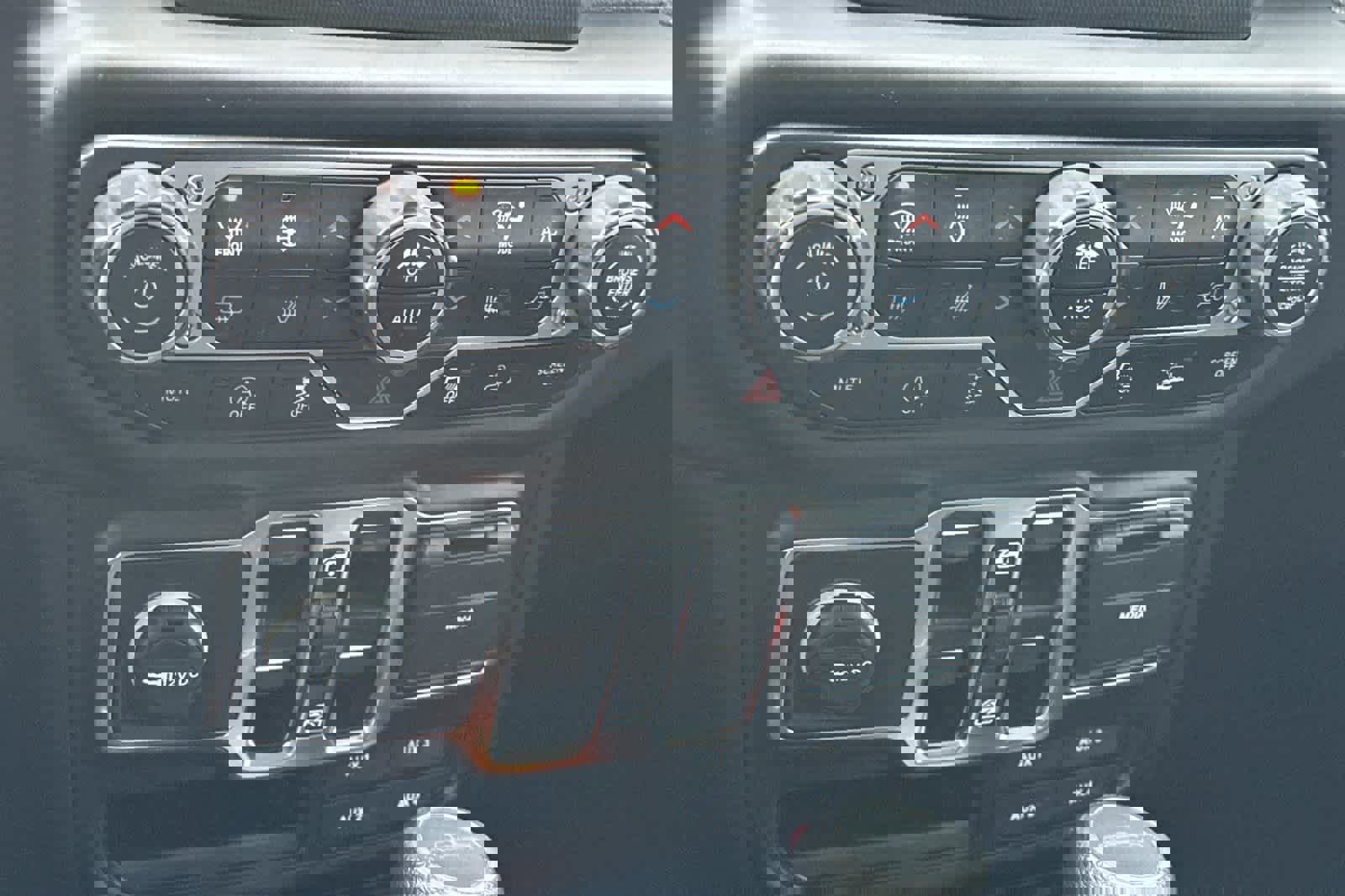 Used 2020 Jeep Gladiator Sport w/ Quick Order Package 24S image 19