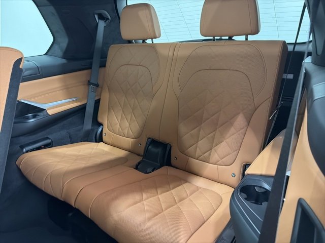 Certified 2024 BMW X7 xDrive40i image 18
