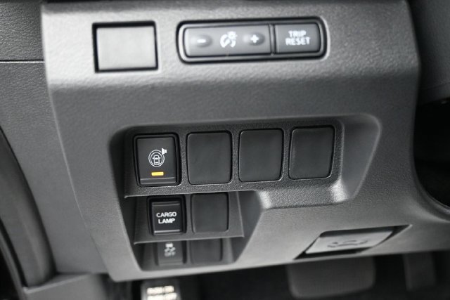 New 2027 Nissan Frontier SV AWD/4WD image 18