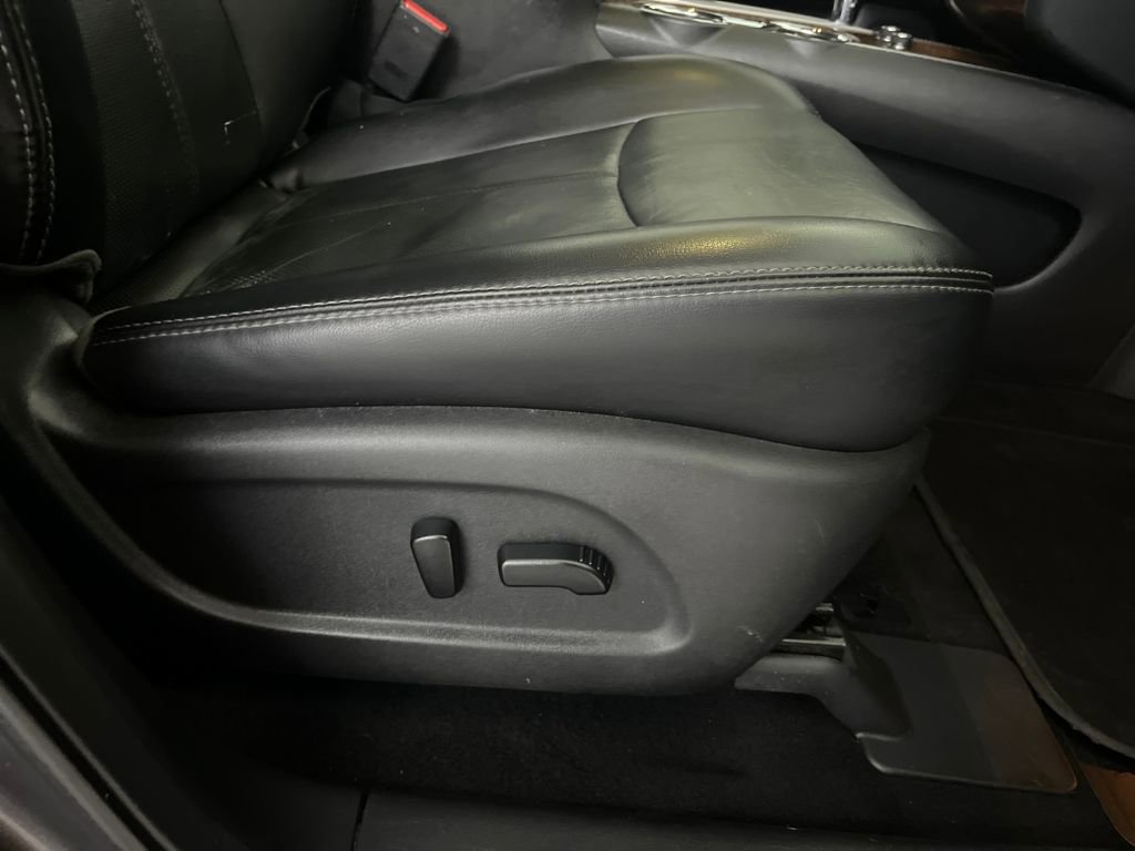 Used 2018 Nissan Pathfinder Platinum image 60