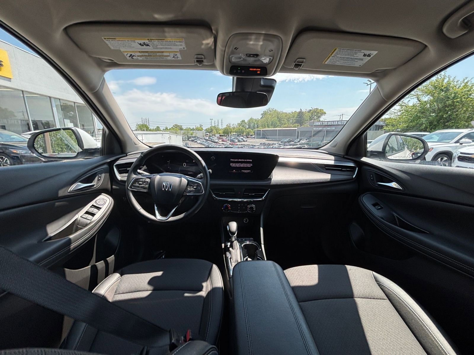 Used 2025 Buick Encore GX Preferred AWD/4WD image 28