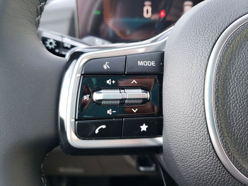 New 2026 Kia Carnival EX FWD image 14