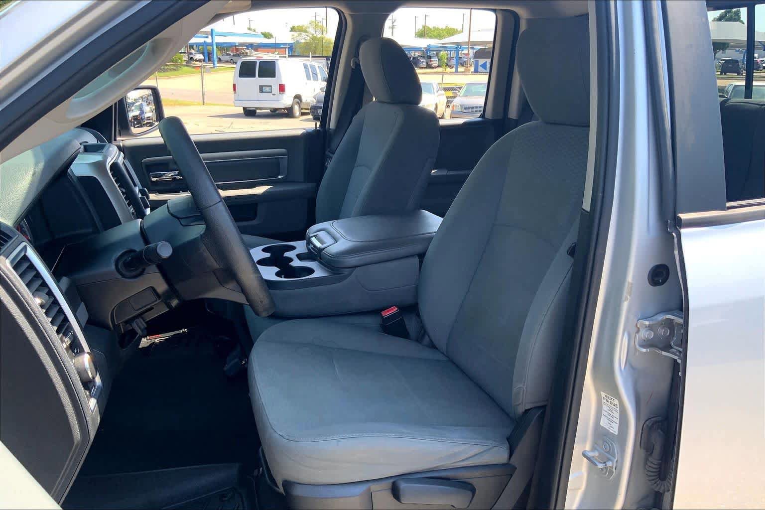 Used 2015 RAM 1500 Classic SLT RWD image 8