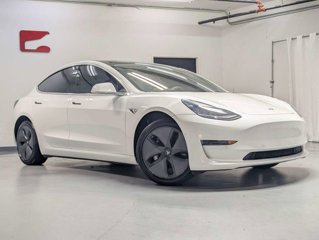 Used 2019 Tesla Model 3 Standard Range Plus image 2