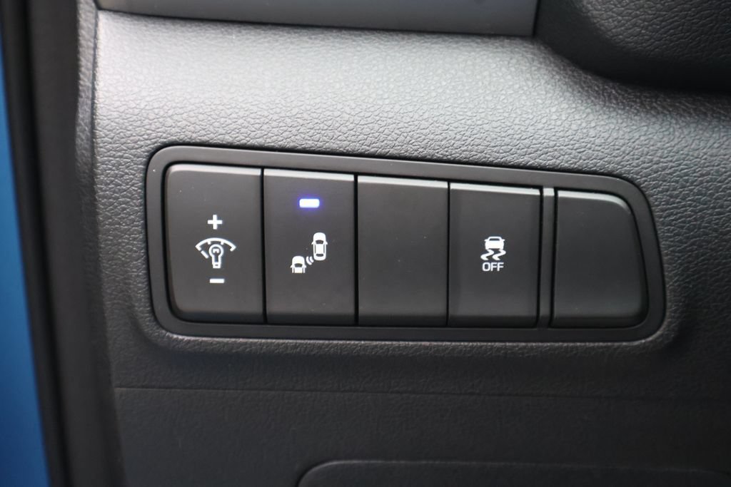 Used 2018 Hyundai Tucson Sport w/ Cargo Package FWD image 14