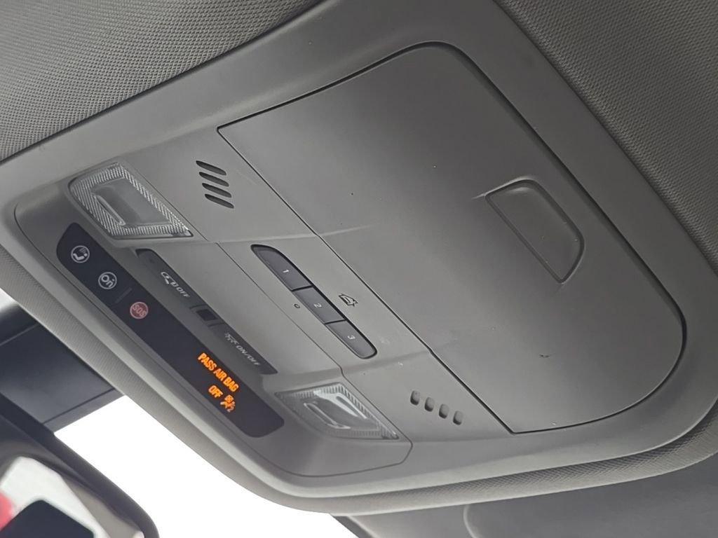 Used 2020 GMC Acadia SLT image 31