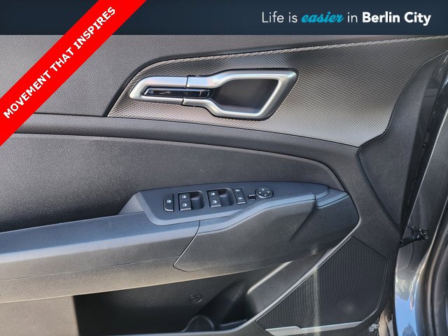 New 2025 Kia Sportage LX image 23
