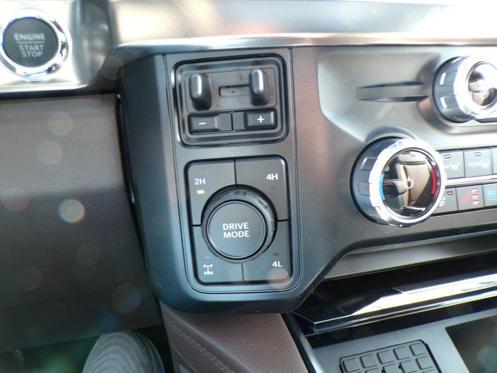 New 2026 Ford F250 King Ranch w/ FX4 Off-Road Package AWD/4WD image 22