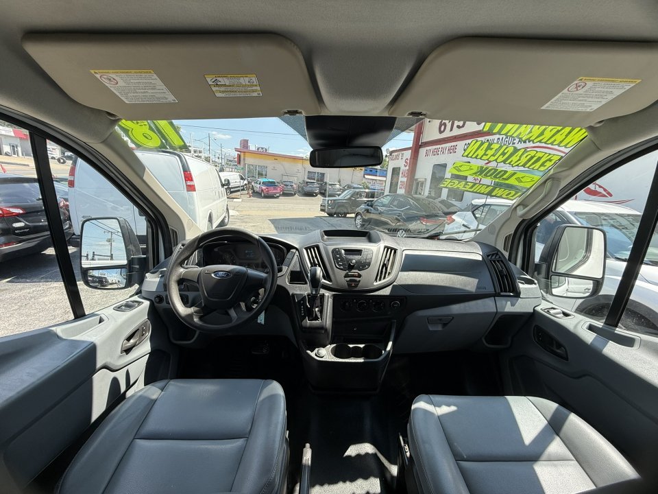 Used 2018 Ford Transit 250 130 Low Roof RWD image 13