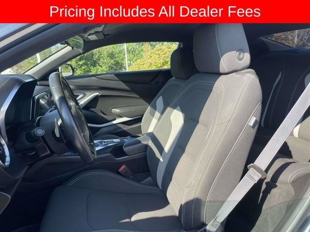 Used 2021 Chevrolet Camaro LT w/ Technology Package RWD image 22