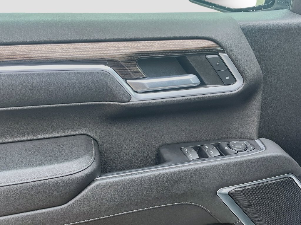 Used 2022 Chevrolet Silverado 1500 LT AWD/4WD image 18