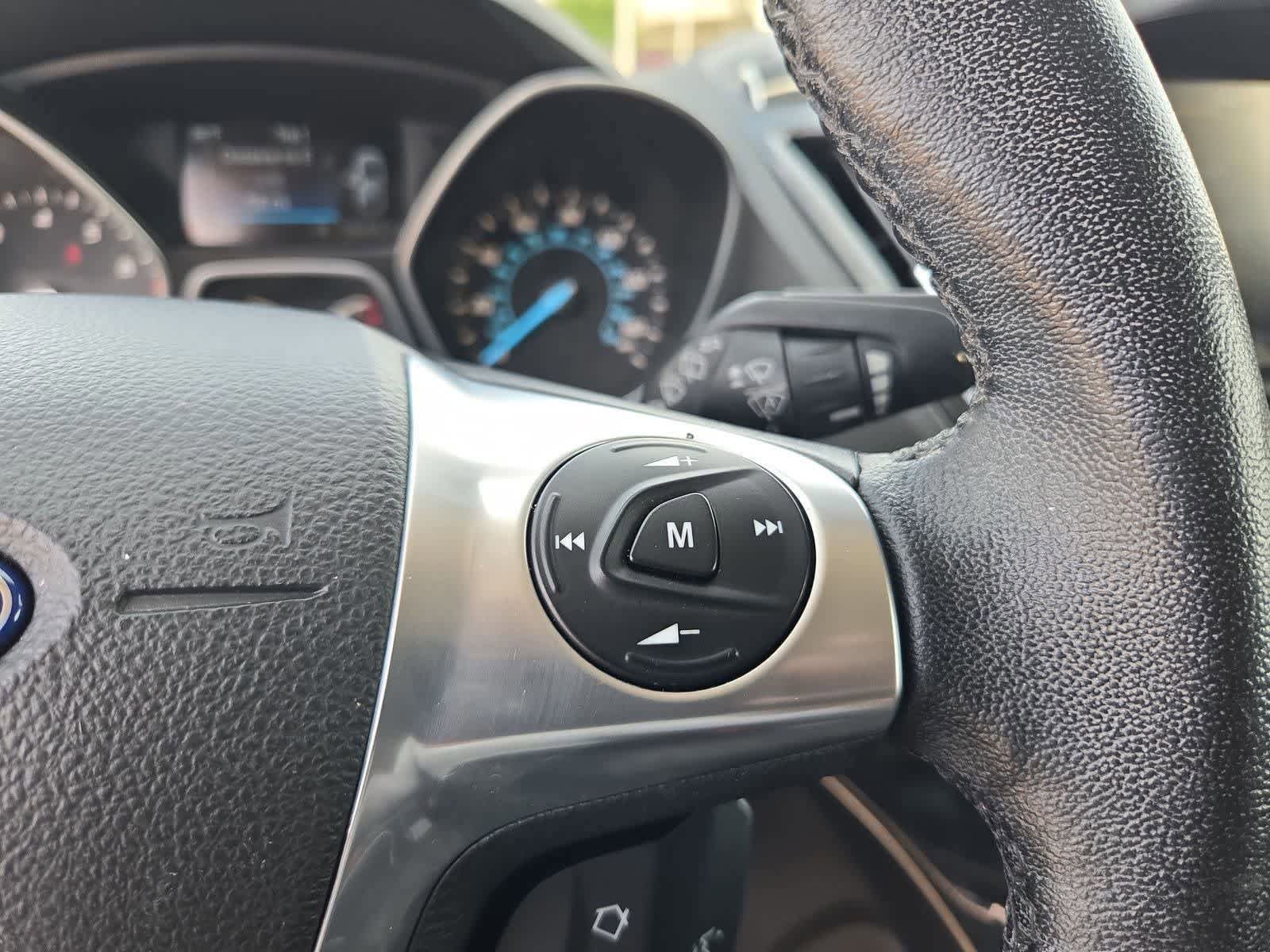 Used 2014 Ford Escape Titanium w/ Equipment Group 401A FWD image 24