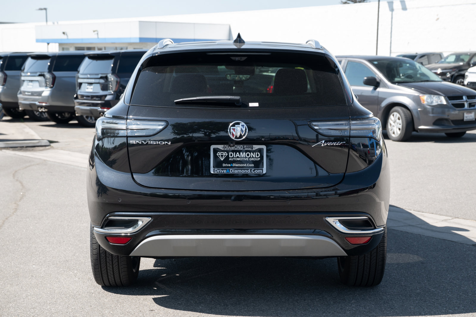 Used 2023 Buick Envision Avenir image 5