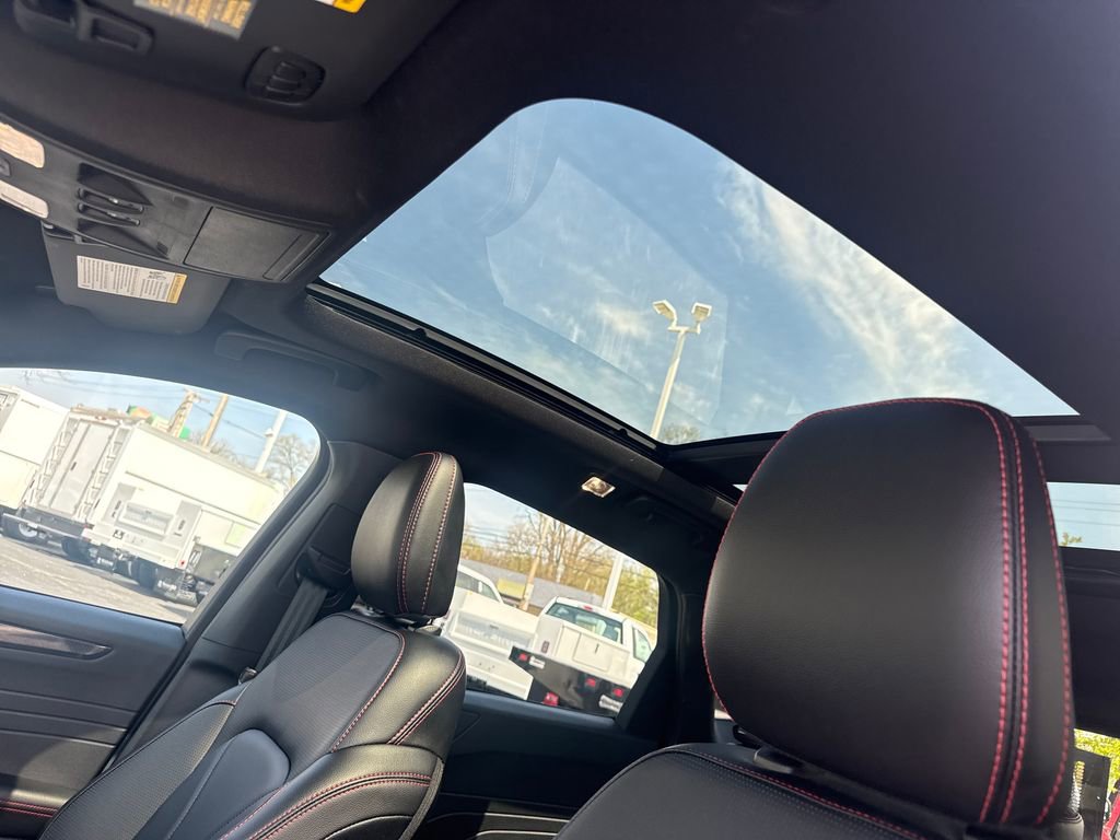 Used 2025 Ford Escape ST-Line Elite w/ Premium Technology Package AWD/4WD image 27