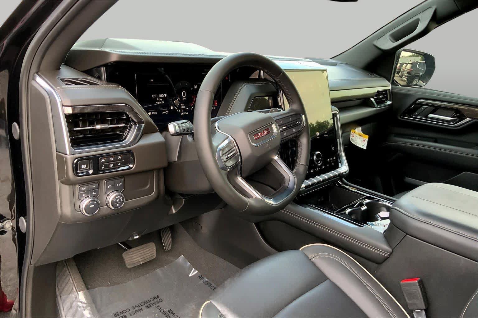 Used 2025 GMC Yukon Elevation AWD/4WD image 15