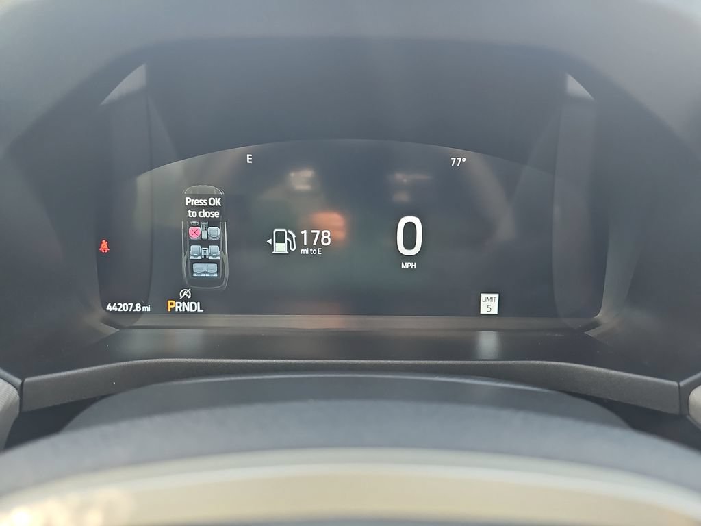 Used 2025 Ford Explorer Active RWD image 19